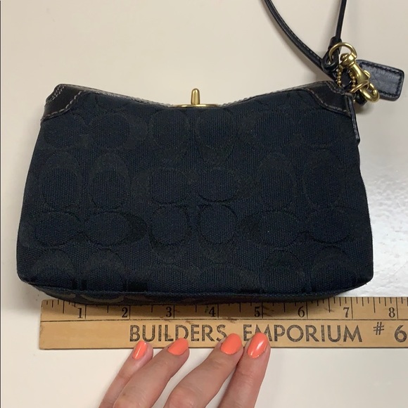 Coach monogram wristlet - Picture 5 of 7
